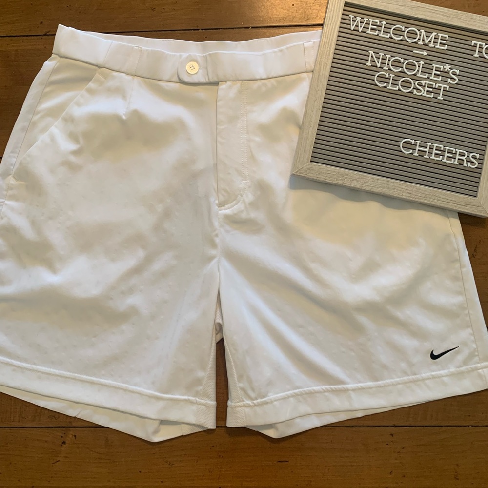 NWT Nike Men’s Tennis Shorts- FITDRY Size XL- White with black Swoosh